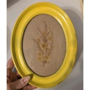 Vtg Yellow Oval Framed Dried Flowers Still Life Wall Décor Heritage Prairie Boho